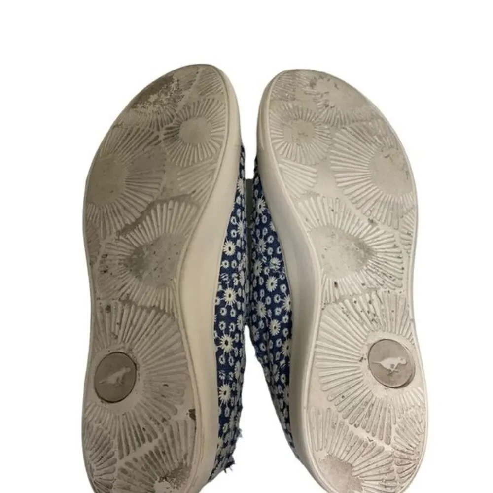 Rocket Dog Daisy Sneakers Women 8 Blue Floral Canvas Slip On Low Top Casual
